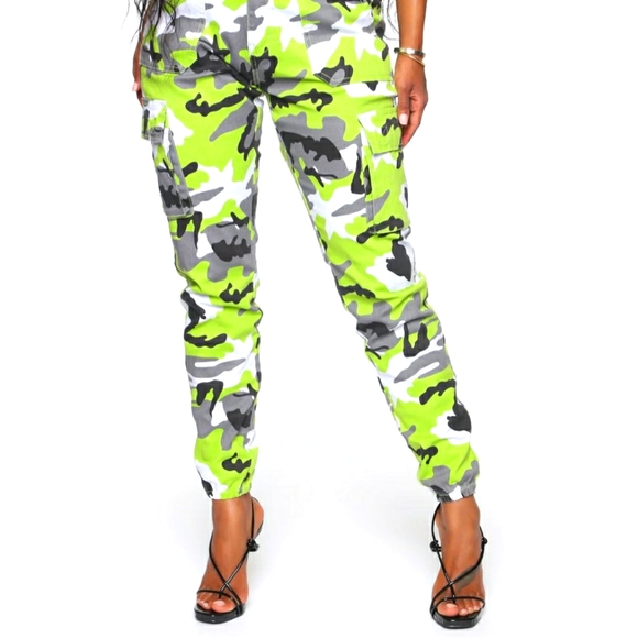 Streetwear Society Pants - 🎄 Neon Camo Drawstring Leggings